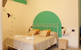 Maya Guest House